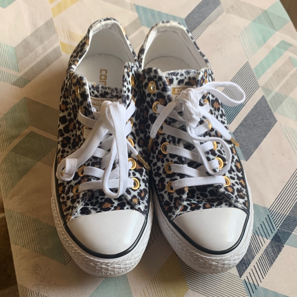 Converse Leopard Print Sneakers with White Laces size 7 in women 5 in men’s